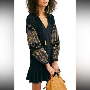 FREE PEOPLE MIX IT UP TUNIC BABYDOLL DRESS S BLACK FLORAL HIPPIE BOHO OB941755